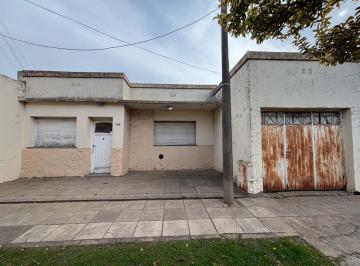 Casa · 99m² · 4 Ambientes · 1 Cochera · Casa en Venta en Bragado