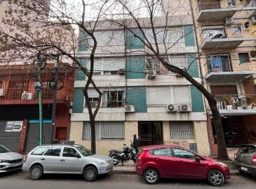 Departamento de 3 ambientes, Belgrano · Departamento de 45 m² con 2 Dorm. por Escalera en Venta en Belgrano