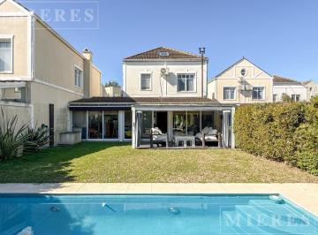 Casa · 184m² · 7 Ambientes · 2 Cocheras · Casa en Venta en Casas del Sol, Portezuelo, Nordelta - Apto Crédito