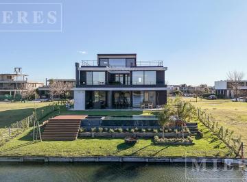 Casa · 432m² · 7 Ambientes · 4 Cocheras · Casa en Venta en Virazon, Nordelta
