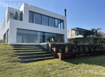 Casa · 460m² · 8 Ambientes · 2 Cocheras · Casa a Estrenar en El Yacht, Nordelta