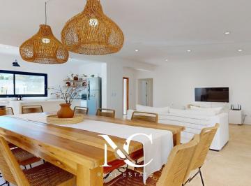 Casa · 128m² · 4 Ambientes · Casa en Venta en Costa Esmeralda