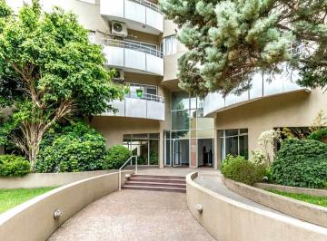 Departamento · 45m² · 2 Ambientes · Dep. 2 Ambientes Impecable / Balcón Terraza / Piso Alto / Vista / Luz / Apto Cred / Cochera Opt.
