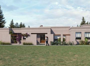 Casa · 270m² · 4 Ambientes · 1 Cochera · Casa en Coronel Brandsen