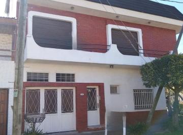 Casa · 180m² · 5 Ambientes · Casa en Venta - 4 Dorm. 3 Baños - Haedo