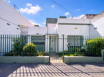 Casa · 170m² · 6 Ambientes · Venta Casa Lote Propio Multifamiliar 5 Ambientes