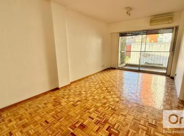Departamento · 72m² · 3 Ambientes · 1 Cochera · Departamento en Venta en Recoleta con Cochera