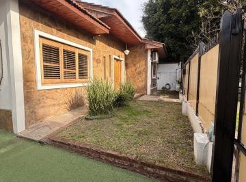 Casa · 108m² · 5 Ambientes · 2 Cocheras · Venta Casa PH Independiente con Cochera 5 Ambientes Patio Parrilla Punta Chica San Fernando