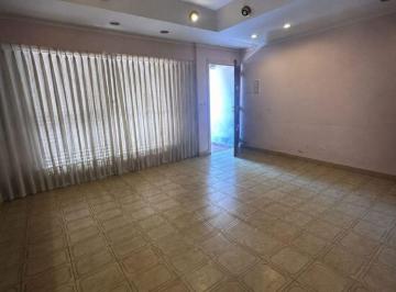 Casa de 6 ambientes, La Matanza · Casa de 6 Ambientes con Amplios Espacios, Terrazas y Gran Potencial – Villa Madero