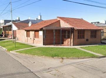 Casa · 107m² · 3 Ambientes · 1 Cochera · Casa en Venta - 2 Dorm. 1 Baño - 150 m² - Mar del Plata
