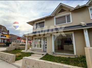 Casa · 93m² · 3 Ambientes · Duplex 2 Dorm. Médanos Km 3