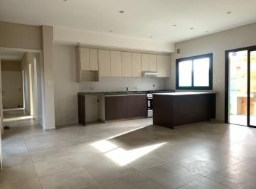 Casa · 360m² · 6 Ambientes · 2 Cocheras · Alquiler Casa Pinares de Furlotti 1000