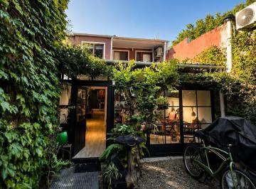 Casa · 82m² · 3 Ambientes · Casa Amoblada en Alquiler de 2 Dorm. en El Barrio Histórico de Colonia del Sacramento