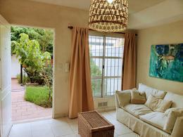 PH · 80m² · 3 Ambientes · Alquiler Temporario, PH 3 Ambientes. Jardìn, Patio, 2 Dorm., Baño y Toilette. Illa Ballester
