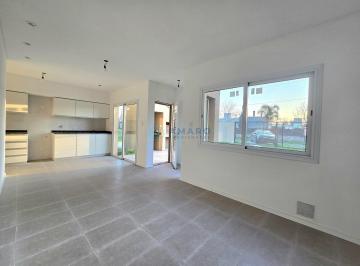 Casa · 74m² · 3 Ambientes · 1 Cochera · Venta Duplex 2 Dorm. - Parrillero - Jardin - Ts2