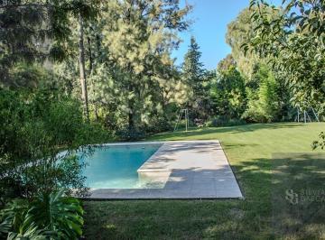 Piscina · Casa Quinta con Pileta y Amplio Parque - Tortuguitas - Parrilla - Cocheras