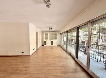 Departamento · 135m² · 4 Ambientes · 1 Cochera · Departamento en Primer Piso con Dos Patios con Cochera