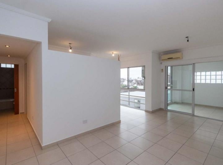 Departamento 3 Amb. C/bcon Aterrazado Apto Prof