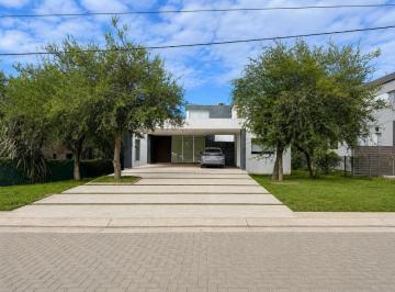 Casa de 6 ambientes, Villa Allende · Casa en Venta en Villa Allende, Las Corzuelas.