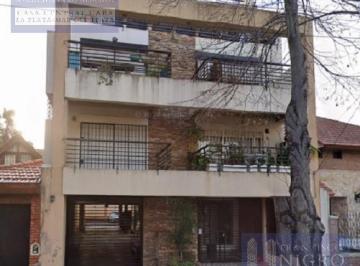 Garage · 9m² · Cochera Fija y Cubierta en Villa Pueyrredon