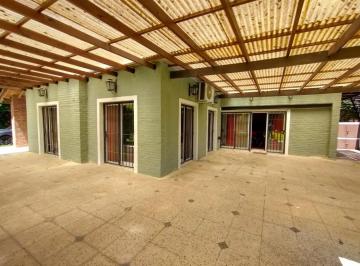 Casa · 400m² · 5 Ambientes · Casa en Venta Exaltación de La Cruz