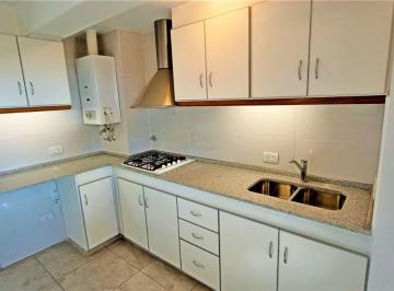 Departamento de 2 ambientes, Dorrego · Departamento en Alquiler C/ Cochera en Dorrego