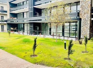 Departamento · 62m² · 4 Ambientes · 1 Cochera · Departamento en Alquiler