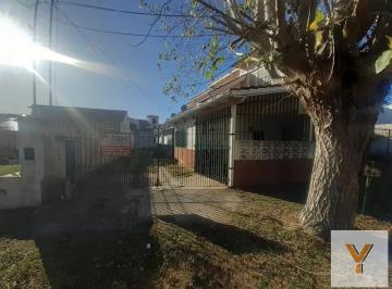 Casa · 149m² · 3 Ambientes · 2 Cocheras · Casa en Venta - 2 Dorm. 2 Baños - 200 m² Totales - San Clemente del Tuyú