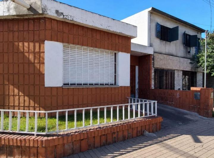Casa · 136m² · 9 Ambientes · 1 Cochera