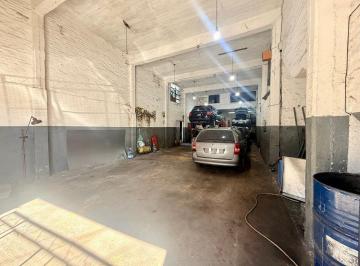 Bodega-Galpón · 228m² · Taller en Venta con Local y Casa Beccar