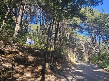 Terreno · 1088m² · Lote con Vista Parcial Salida a Dos Calles