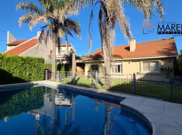 Casa de 4 ambientes, General Rodríguez · Casa en Venta en Country Las Lajas