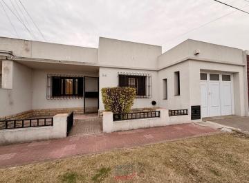 Casa · 80m² · 4 Ambientes · 1 Cochera · Casa en Venta | B° San Cayetano, Luján