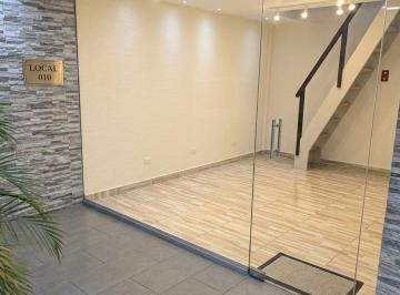 Local comercial · 22m² · Venta de Local Comercial en Galeria Romi con Renta
