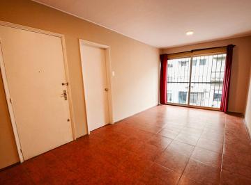 Departamento · 54m² · 3 Ambientes · Alquiler Apartamento de 2 Dorm. Centro
