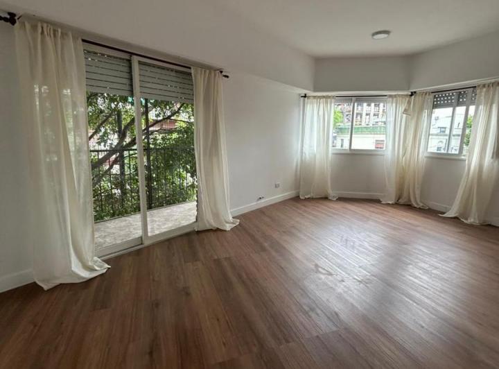 Departamento Cuatro Ambientes en Villa Ortuzar