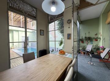 Casa · 207m² · 6 Ambientes · 1 Cochera · Casa en Venta de 3 Dorm. en La Plata