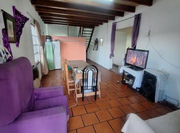 PH · 80m² · 5 Ambientes · PH en Avellaneda