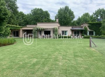 Casa · 259m² · 6 Ambientes · 2 Cocheras · Casa en Venta en Centauros Zona Polo, Pilar Chico - Urdapilleta Propiedades