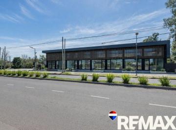 Local comercial · 140m² · 2 Cocheras · Local en Alquiler - José Hernandez