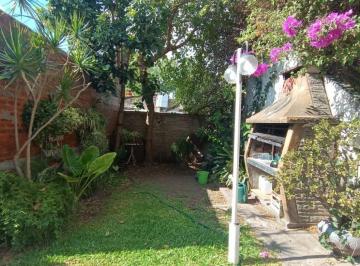 PH de 2 ambientes, Quilmes · Departamento PH 2 Ambientes con Patio y Cochera