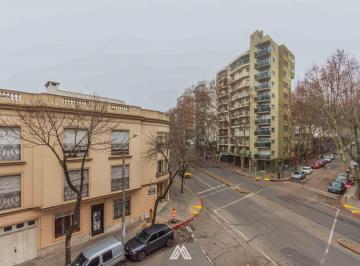 Departamento · 51m² · 3 Ambientes · Venta Apartamento, 2 Dorm, Balcón, Parque Rodó