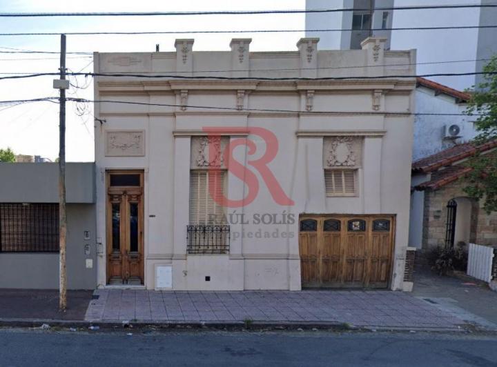 Casa · 80m² · 5 Ambientes · 1 Cochera