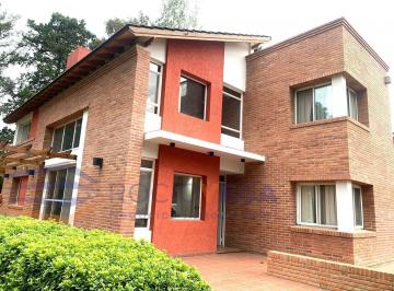 Casa · 210m² · 4 Ambientes · 2 Cocheras · Casa en Alquiler en Cardenal del Monte, General Rodríguez