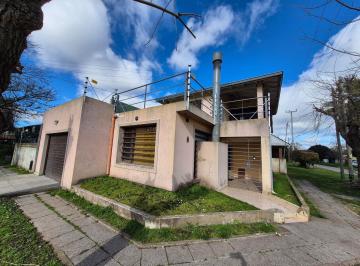 Imagen1 · Alquiler 24 Meses, Chalet de 4 Ambientes con Garage y Patio