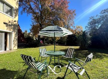 Casa · 170m² · 6 Ambientes · 1 Cochera · Casa en Venta en La Torre Club de Campo Abasto La Plata