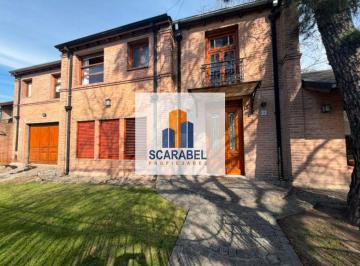 Casa de 5 ambientes, Merlo · Excepcional Chalet 5 Amb C/ Parque y Piscina