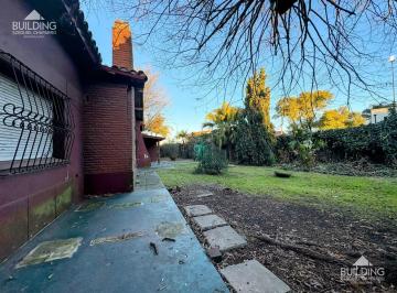 Casa · 280m² · 6 Ambientes · 2 Cocheras · Casa en Venta en Gonnet con Ingreso por Calle 18 y Cno. Gral. Belgrano