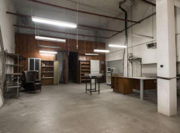 Bodega-Galpón · 246m² · Venta Galpon Parque Chacabuco Mas Vivienda