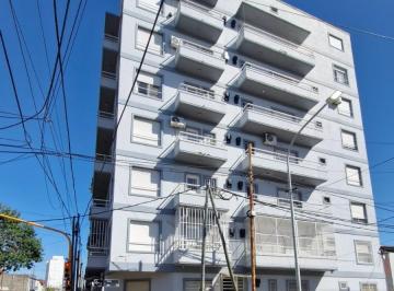 Departamento · 43m² · 3 Ambientes · Venta de Departamento 3 Ambientes con Patio en Wilde